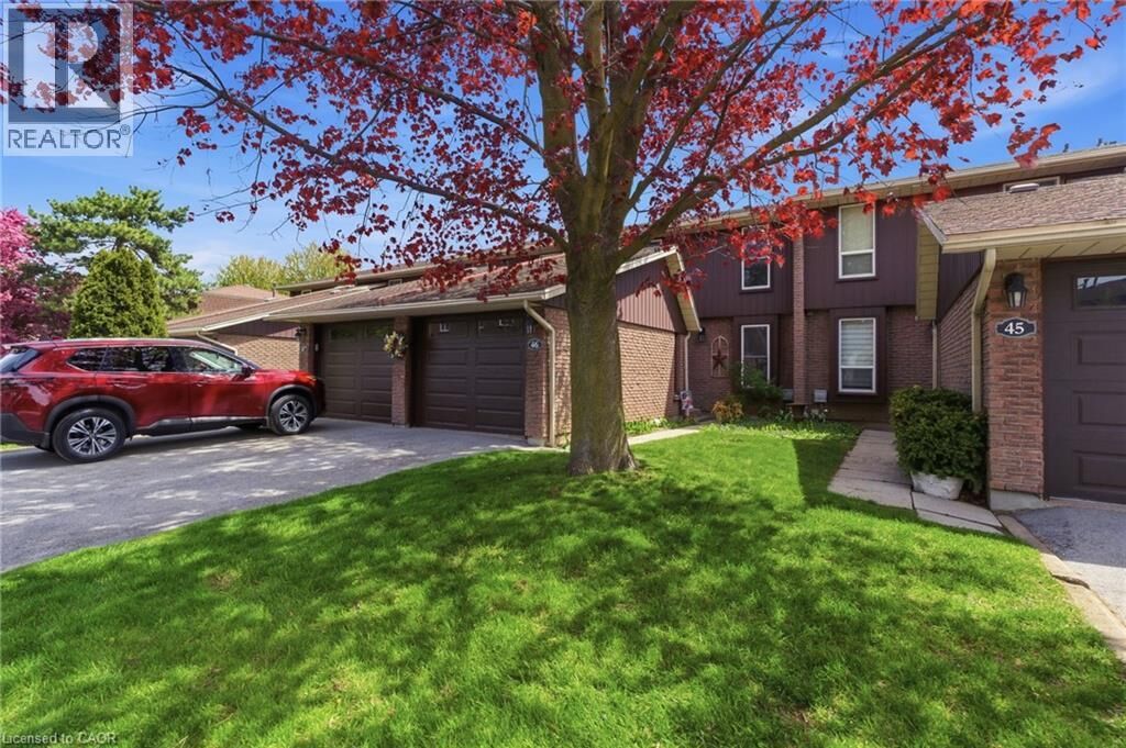 Property Photo: 122 Lakeshore Road 46 ON L2N 6N6
