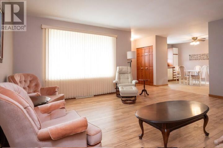 Property Photo:  2608 Ridgeway Street E  ON P7E 5K3 