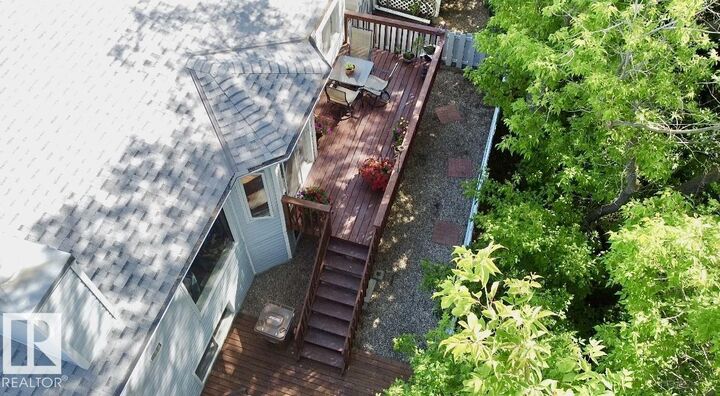 Property Photo: 35 Garden Road 23 AB T8N 5W2