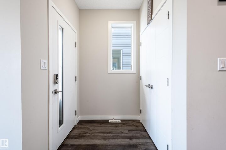 Property Photo: 15928 100 Avenue NW AB T5P 0L2