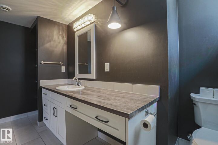 Property Photo: 4921 54 Avenue AB T7Z 1B7