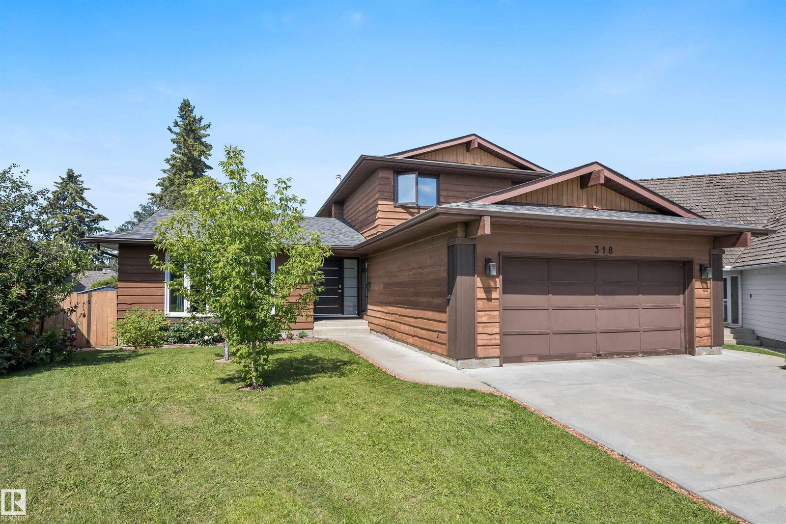Property Photo: 318 Grand Meadow Crescent NW AB T6L 1X2