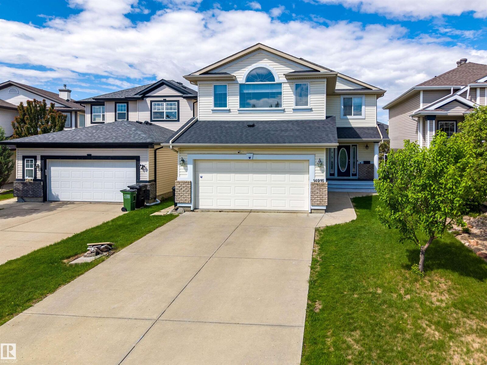 Property Photo:  14916 136 Street NW  AB T6V 1M3 