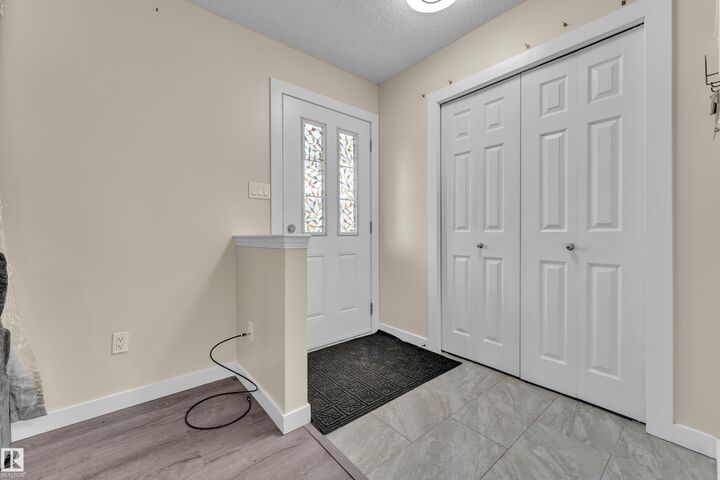 Property Photo:  2362 29A Avenue NW  AB T6T 2B1 