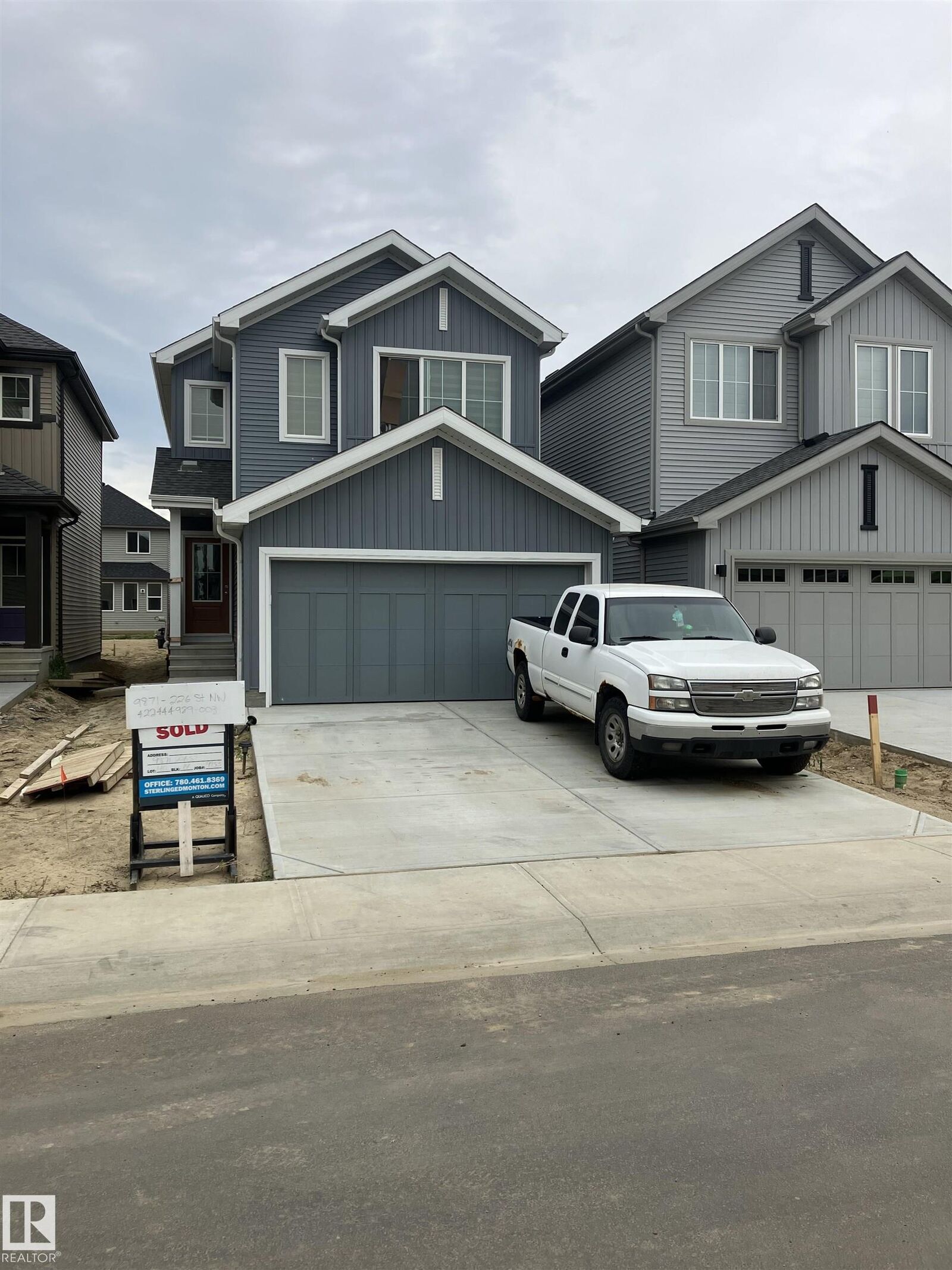 Property Photo:  9871 226 Street NW  AB T5T 7V2 