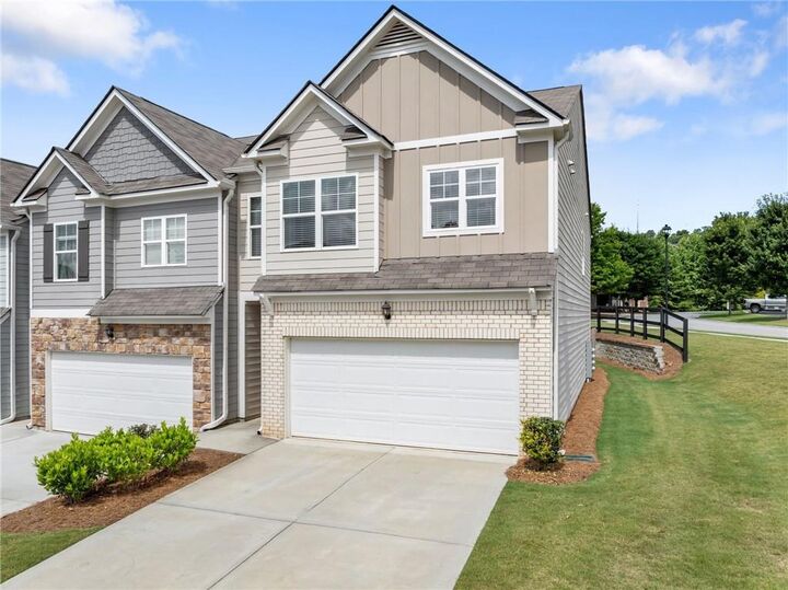 Property Photo: 300 Stoneybrook Court GA 30533