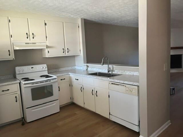 Property Photo: 1290 Knoll Court NW B GA 30012