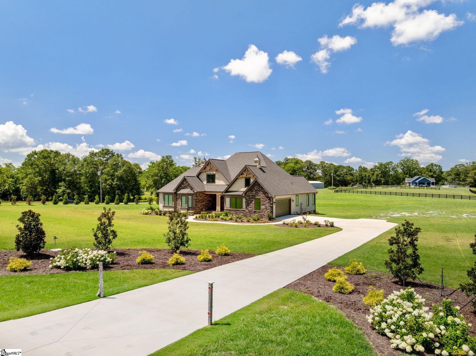Property Photo: 10445 New Cut Road SC 29322