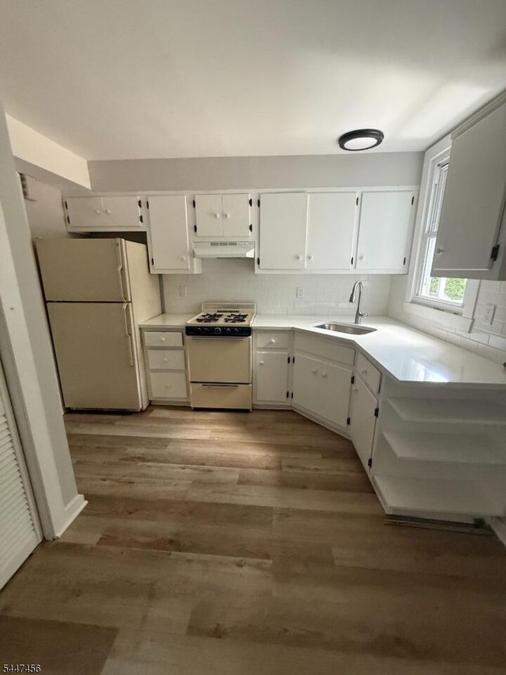 Property Photo:  47 Church Street B  NJ 07079 