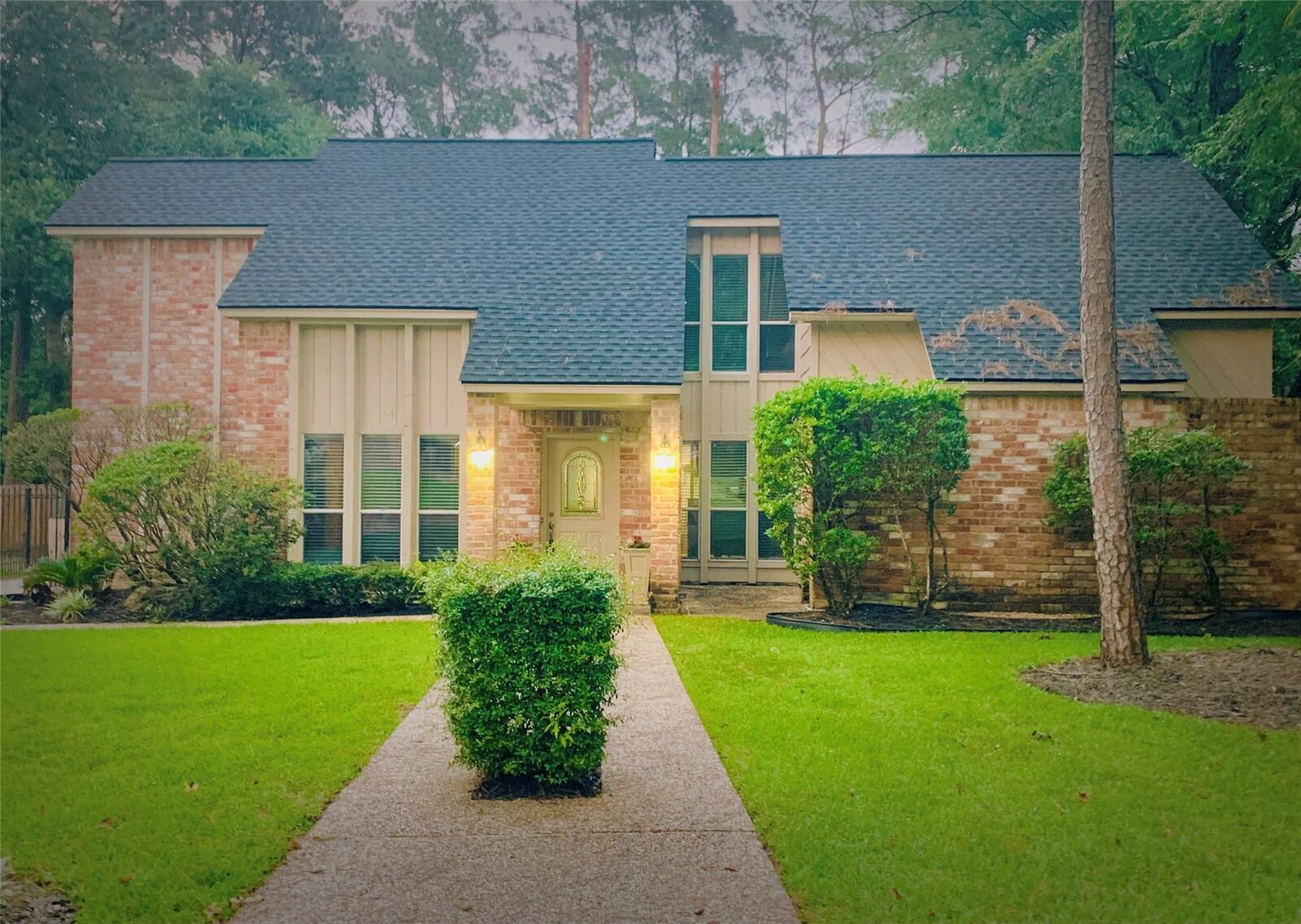 Property Photo: 24102 Northcrest Drive TX 77389