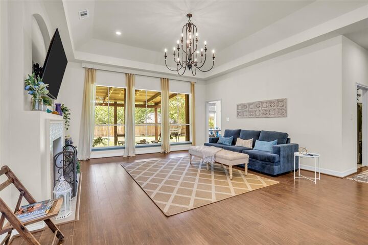 Property Photo: 129 April Point Place TX 77356