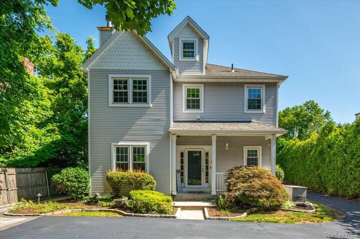 Property Photo:  76 Smith Avenue  NY 10960 