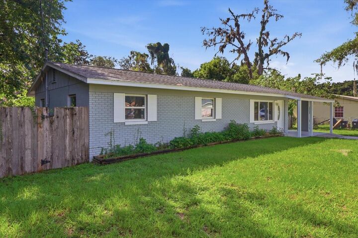 Property Photo: 3217 NE 14th Avenue FL 34479
