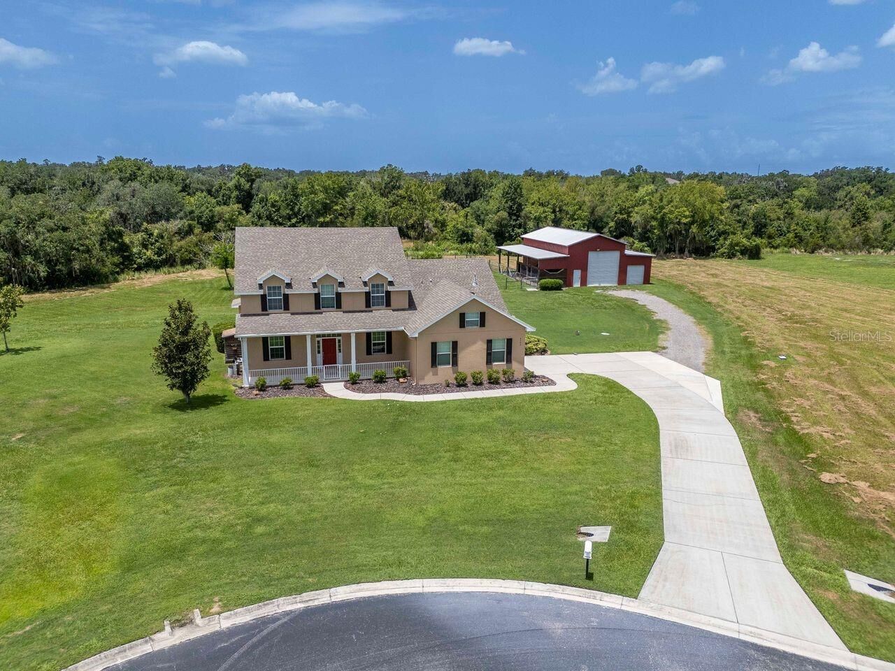 Property Photo: 8703 Alafia Hills Drive FL 33567
