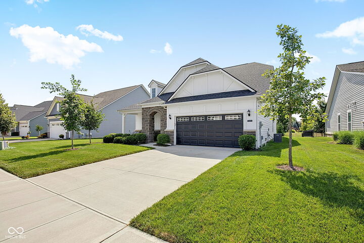 Property Photo: 10236 Anees IN 46040