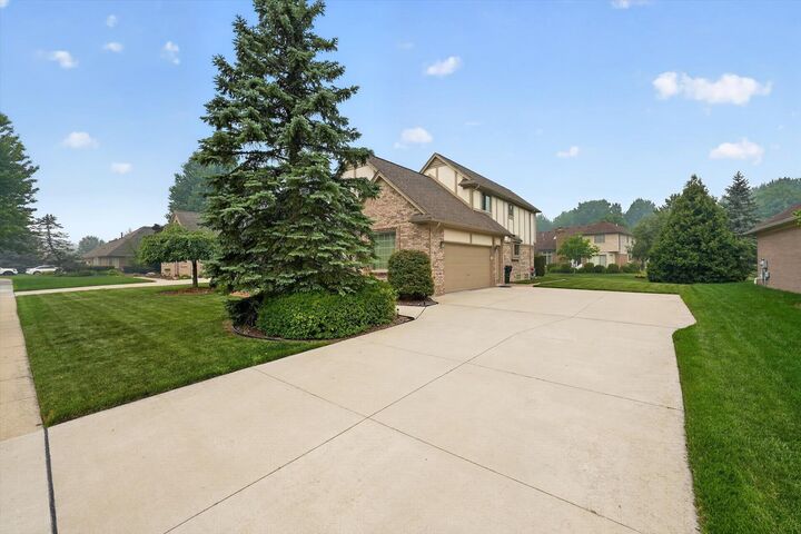 Property Photo: 4379 Chablis Drive MI 48314