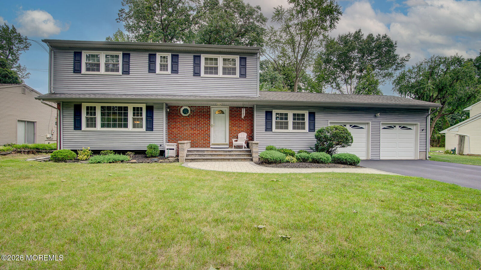 Property Photo:  10 Cornwall Drive  NJ 08520 