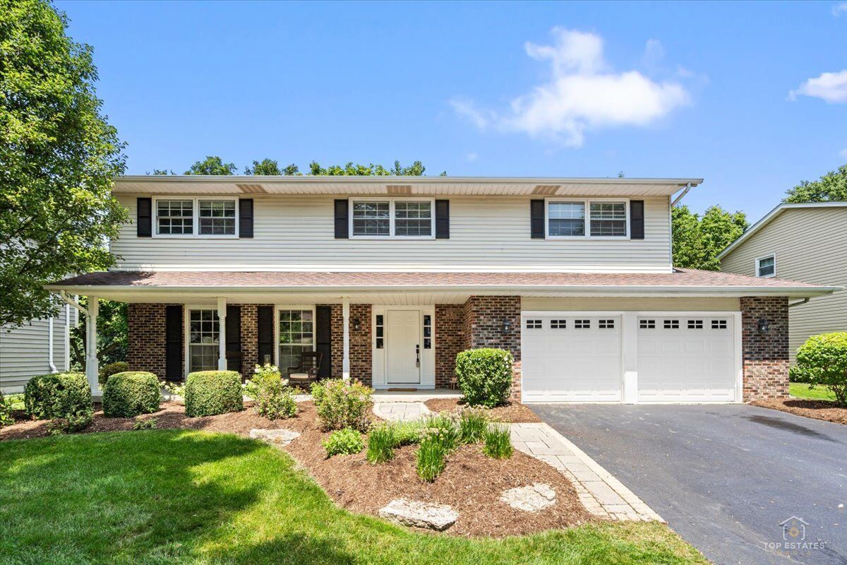 Property Photo: 1347 Deep Run Road IL 60540
