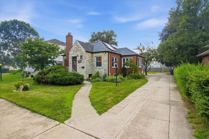 Property Photo:  18326 Walter Street  IL 60438 