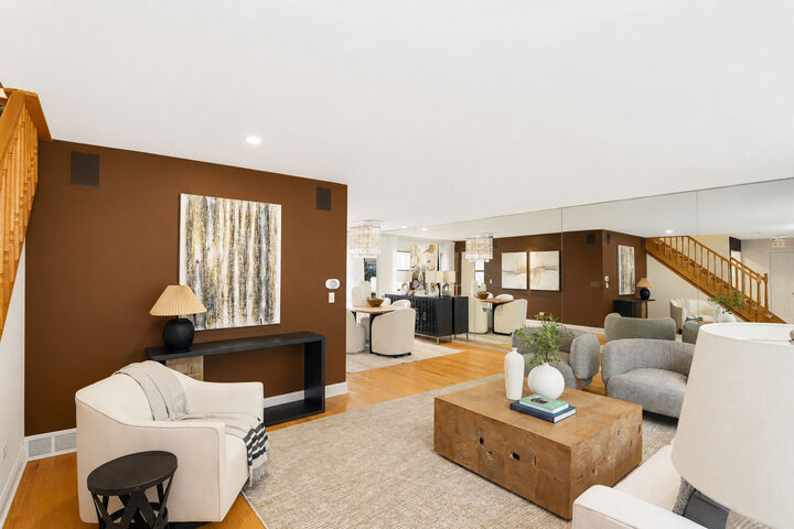 Property Photo:  2019 E Avon Lane  IL 60004 