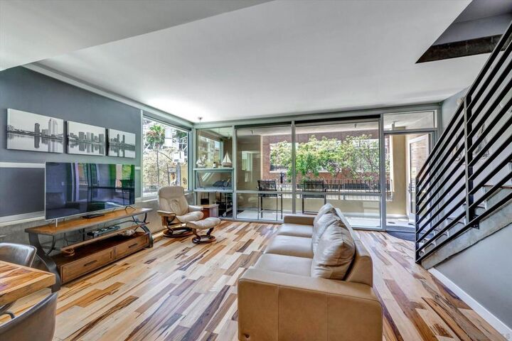 Property Photo:  321 10th 212  CA 92101 