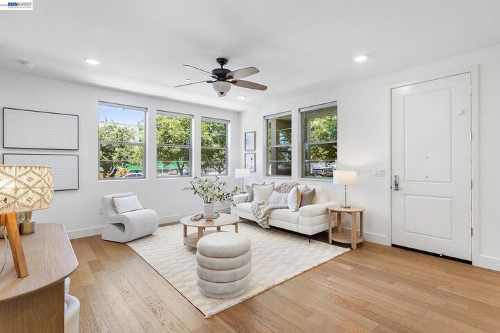 Property Photo: 5810 Midnight Pl D CA 94568