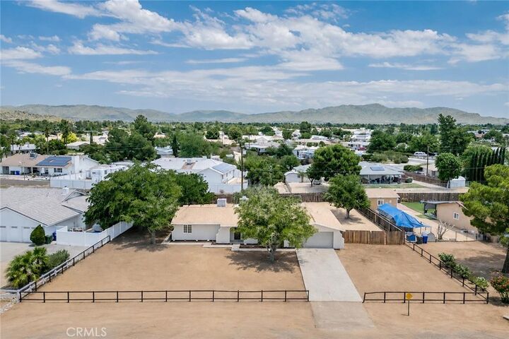 Property Photo: 13913 Cronese Road CA 92307