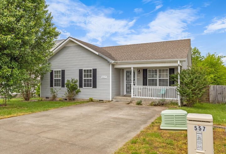 Property Photo:  557 Oakmont Dr  TN 37042 