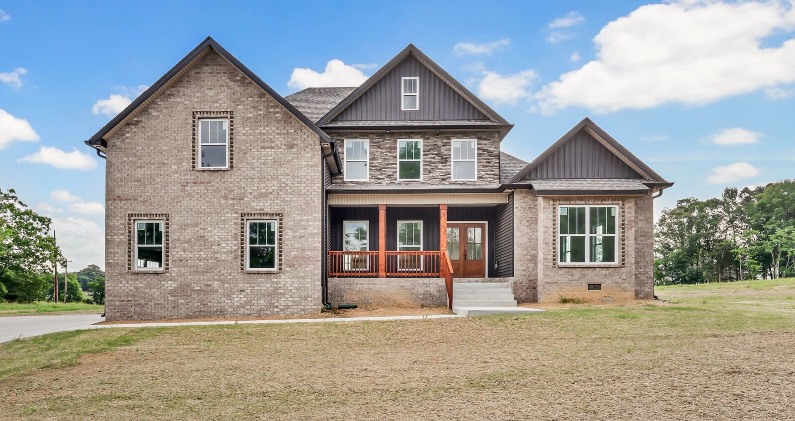Property Photo: 4807 Hunter Rd TN 37171