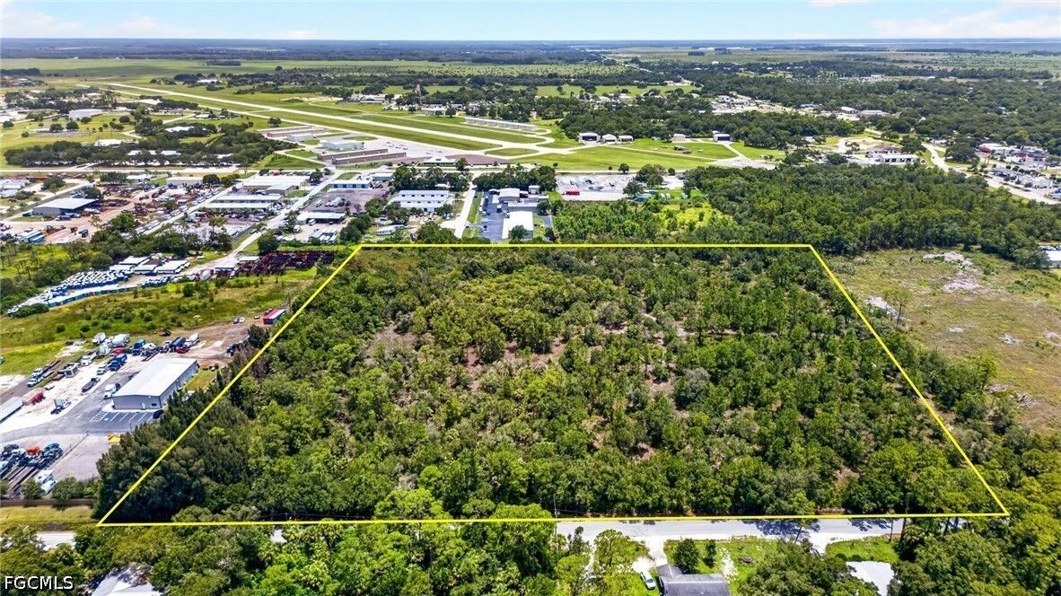 Property Photo: E Lincoln Avenue FL 33935