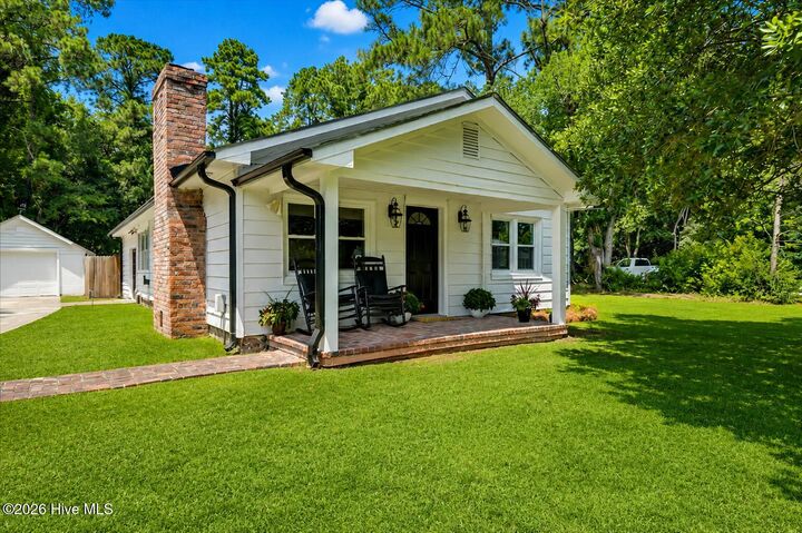 Property Photo: 614 W Thurman Road NC 28562