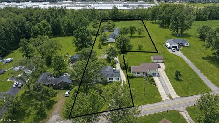 Property Photo:  5173 Palmyra Road SW  OH 44481 
