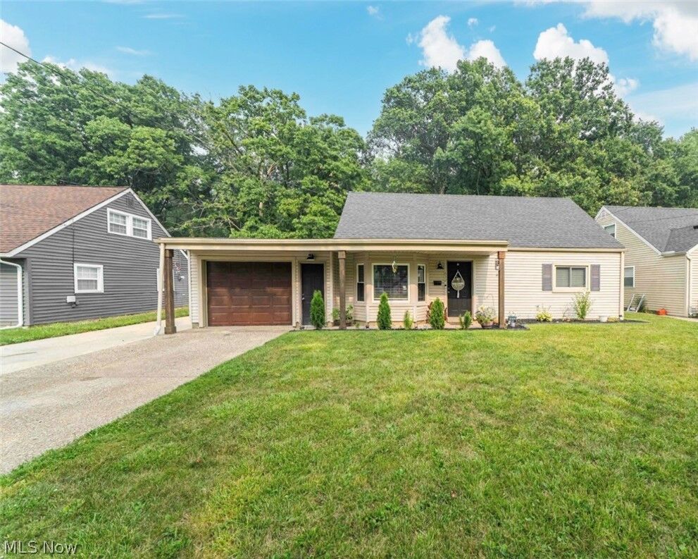 Property Photo:  632 Irving Park Boulevard  OH 44054 