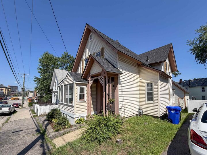Property Photo:  256 Lowell Street  NH 03104-5063 
