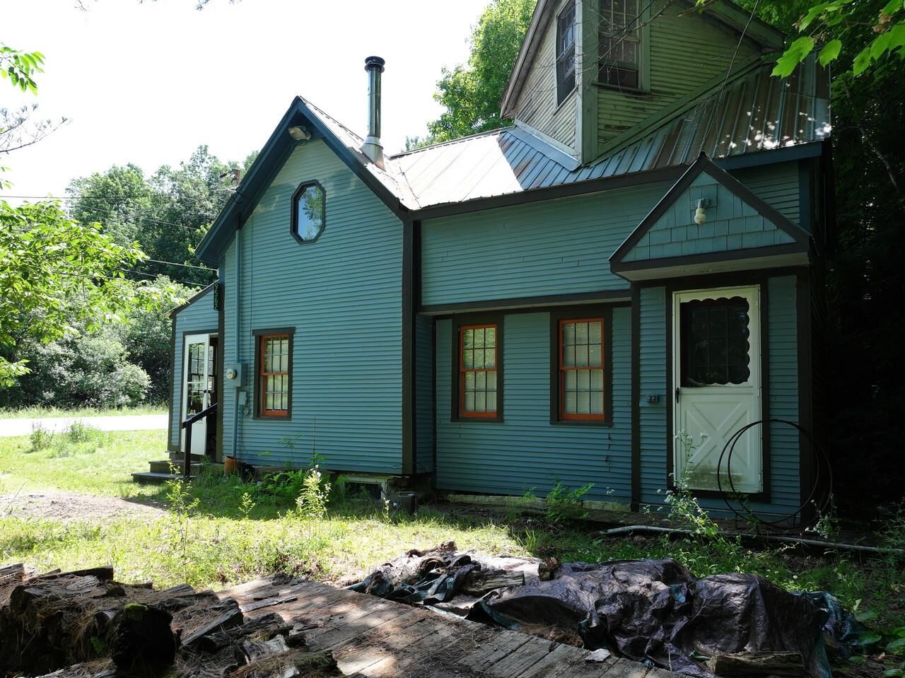 Property Photo: 9562 Main Road VT 05462