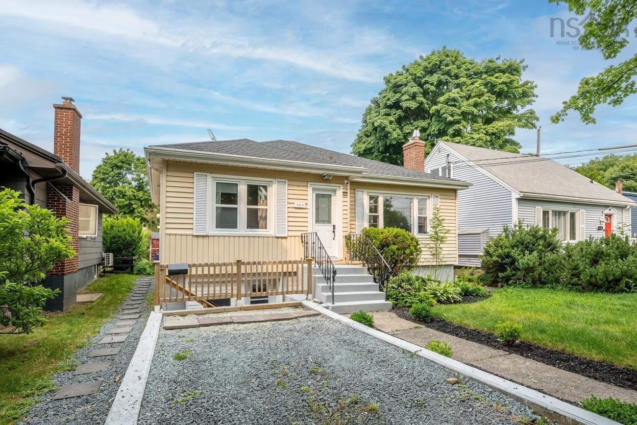 Property Photo: 3312 Ashburn Avenue NS B3L 4C2