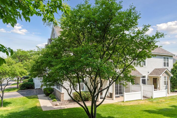 Property Photo:  868 Princeton Avenue  MN 55379 
