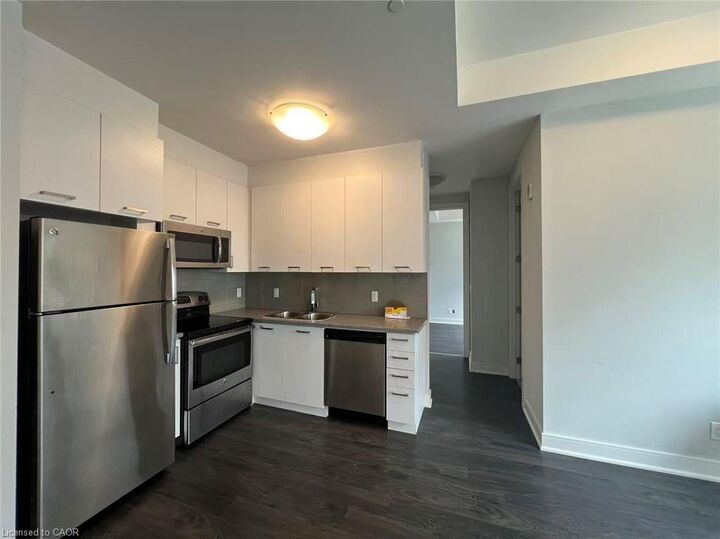Property Photo:  150 Main Street W 501  ON L8P 1H8 
