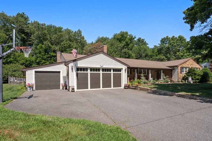 Property Photo:  16 Burbank Lane  MA 01523 