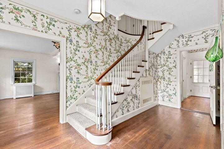 Property Photo:  25 Hundreds Cir  MA 02481 
