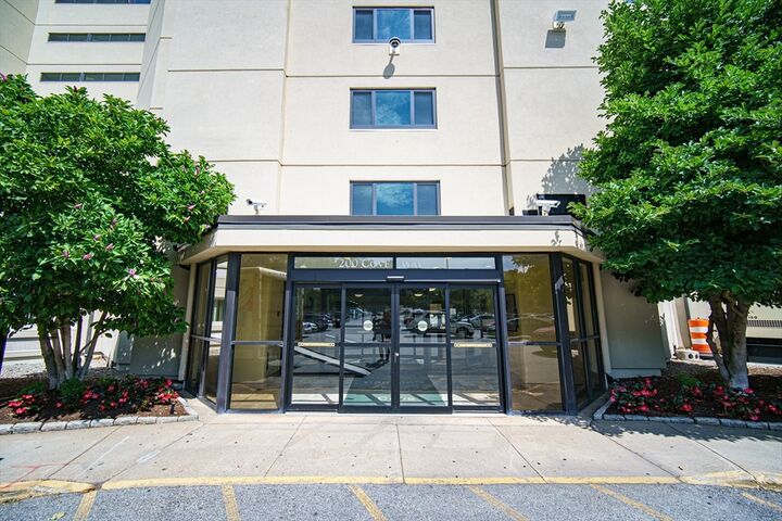 Property Photo:  200 Cove Way 708  MA 02169 
