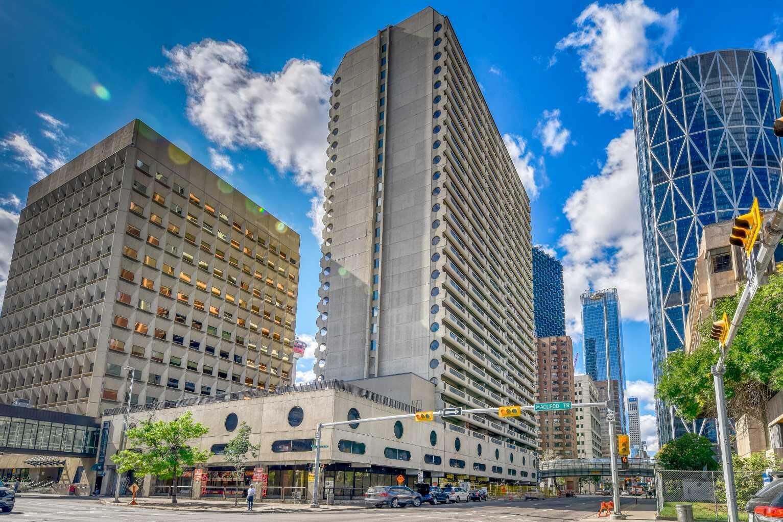 Property Photo:  221 6 Avenue SE 2209  AB T2G 4Z9 