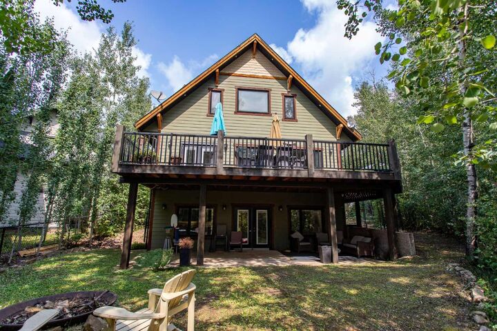 Property Photo: 431 Summer Crescent AB T0C 2J0