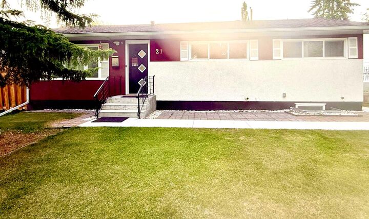 Property Photo: 21 Cawder Drive NW AB T2L 0L8