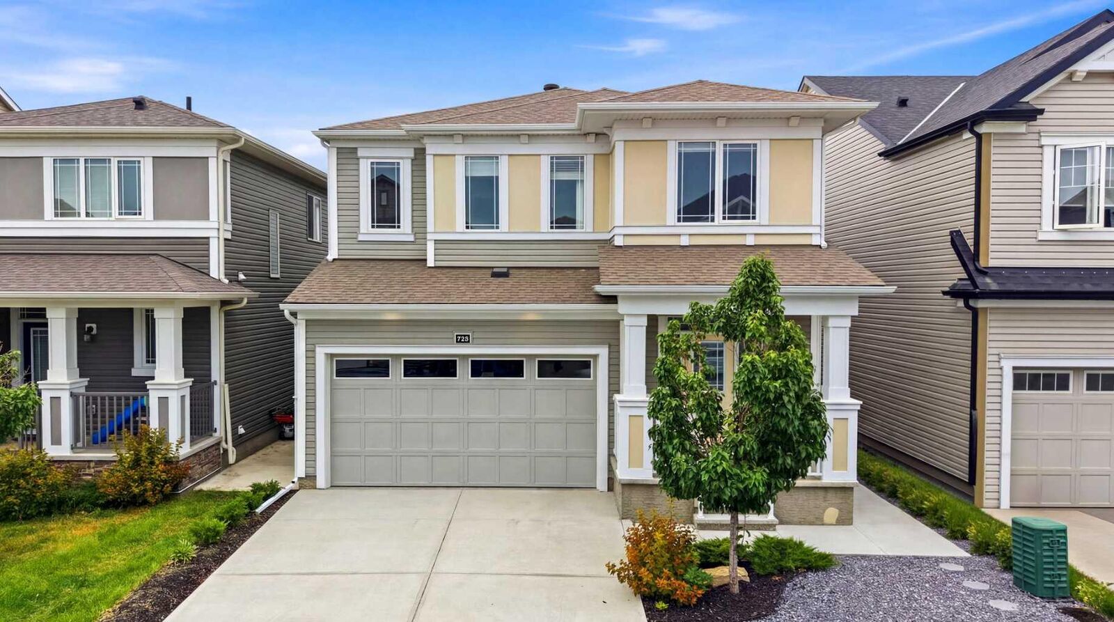 Property Photo:  733 Windrow Manor SW  AB T4B 5H6 