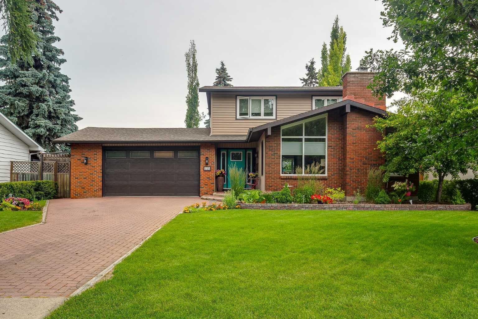 Property Photo: 111 Selkirk Boulevard AB T4N 0G8