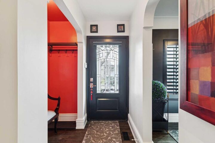 Property Photo: 2814 14 Street SW AB T2T 3V4