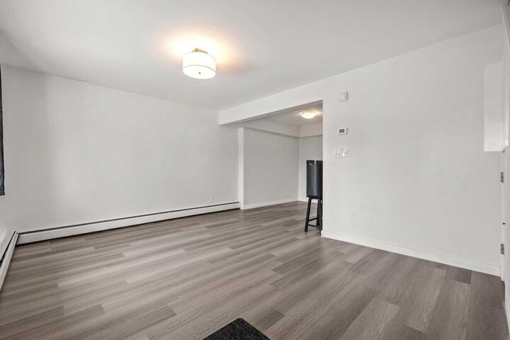 Property Photo: 3809 45 Street SW 40 AB T3E 3H4