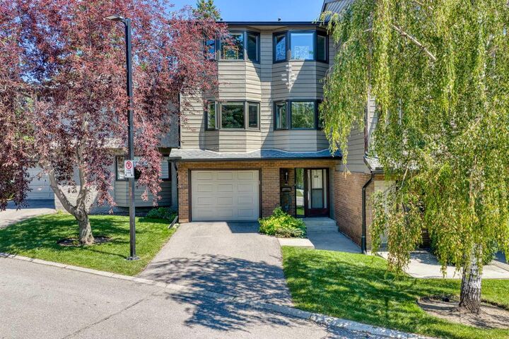 23 Glamis Drive SW 104 — photo 1
