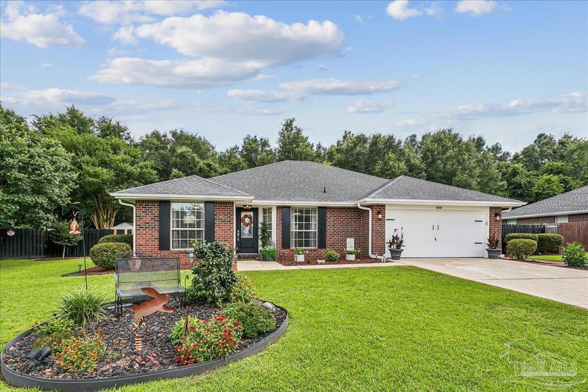 Property Photo: 4848 La Casa Cir FL 32571